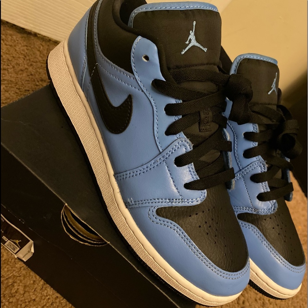 Air Jordan 1s Low (GS)